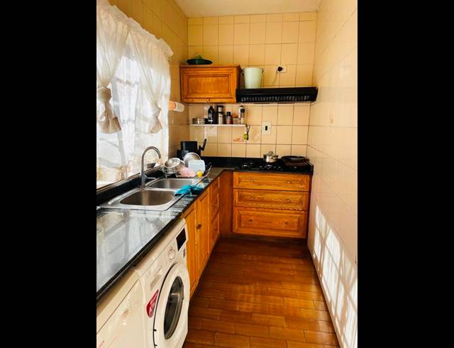 3 BEDROOM HOUSE FOR SALE IN BEZUIDENHOUT VALLEY